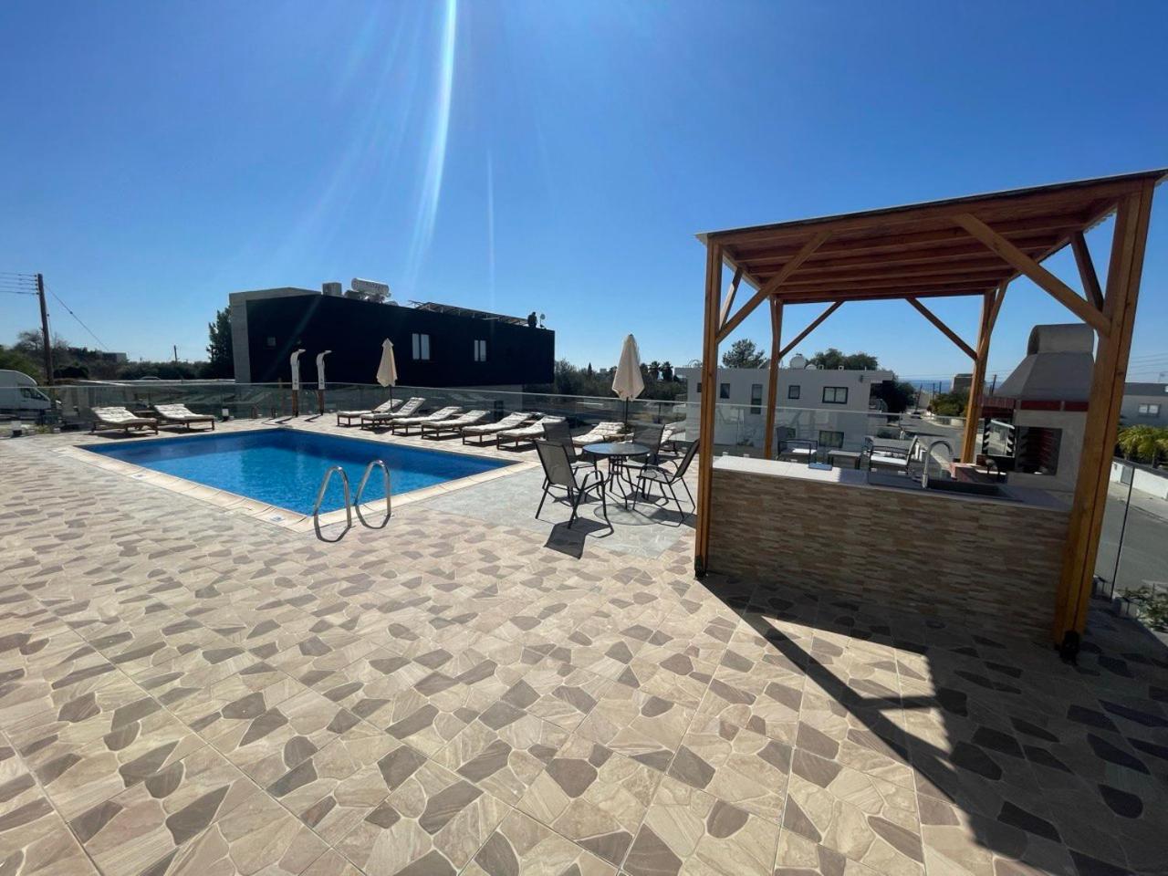Arf Apartments - With Jacuzzi At The Complex Emba Bagian luar foto