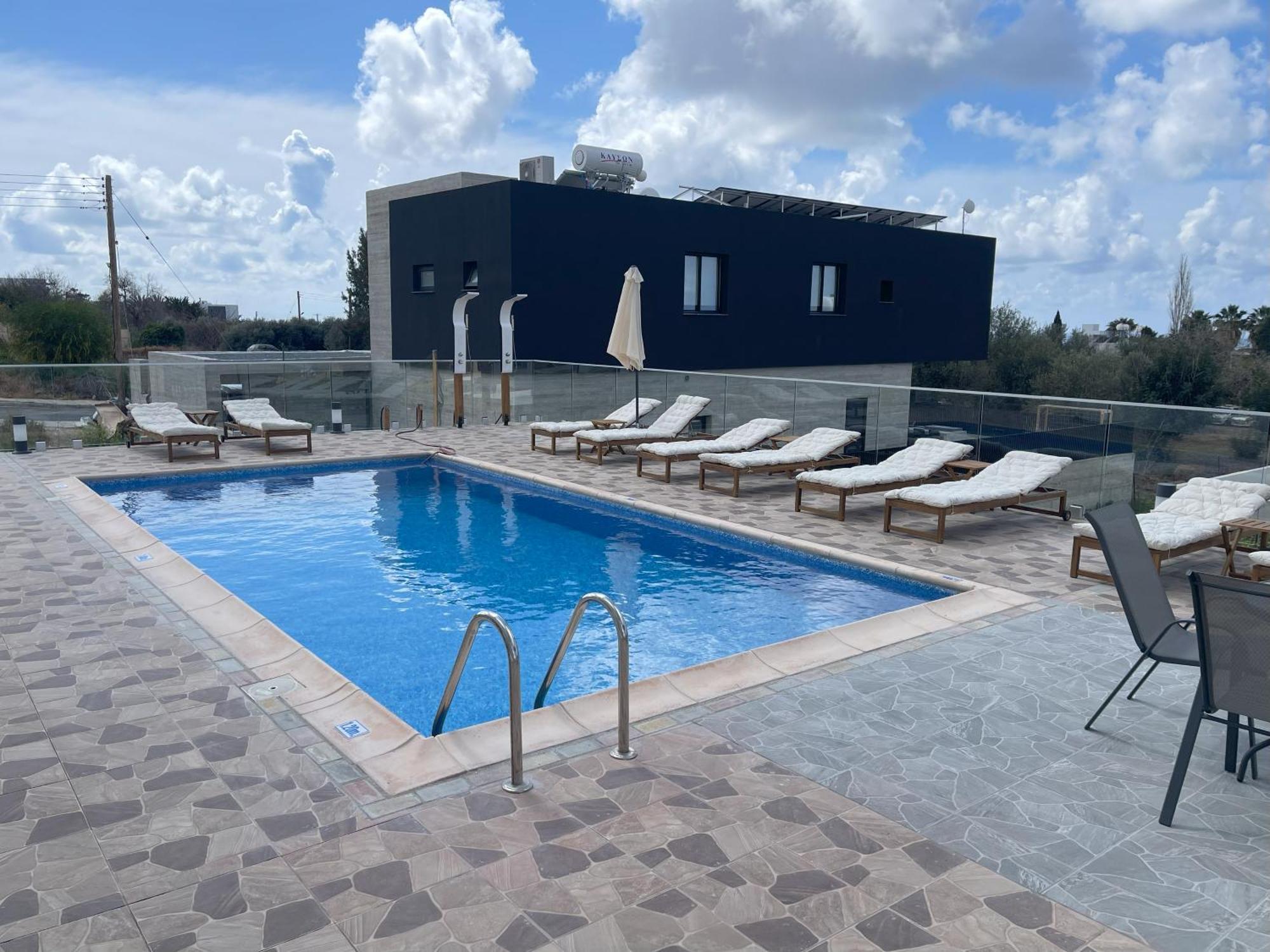 Arf Apartments - With Jacuzzi At The Complex Emba Bagian luar foto