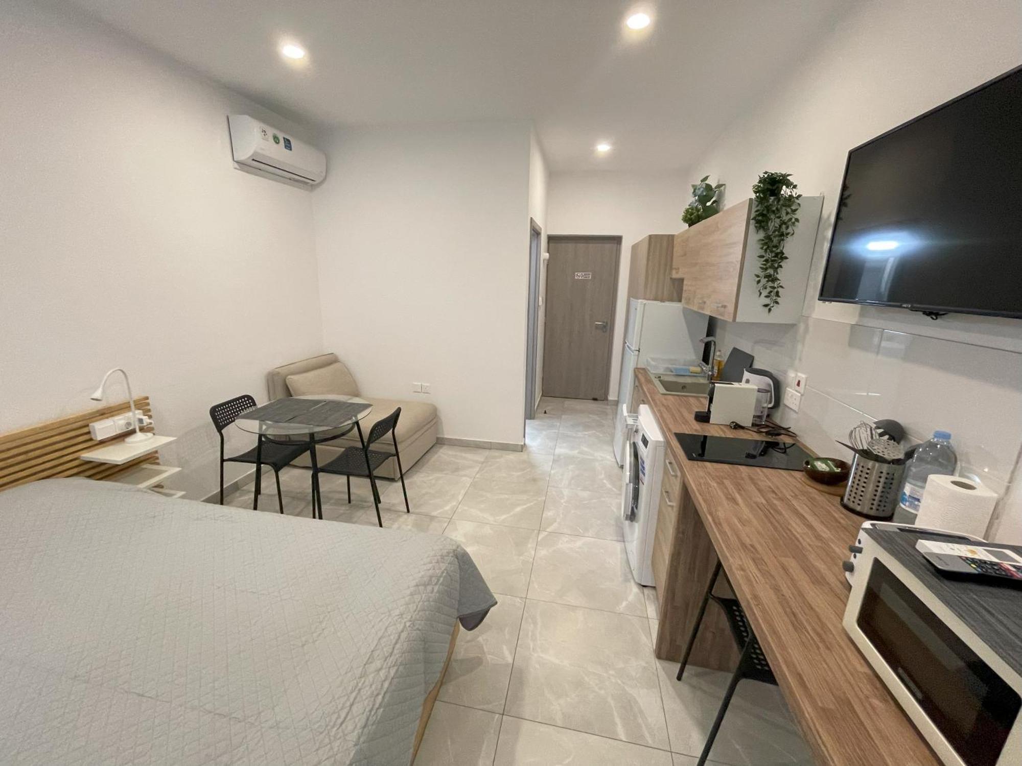 Arf Apartments - With Jacuzzi At The Complex Emba Bagian luar foto