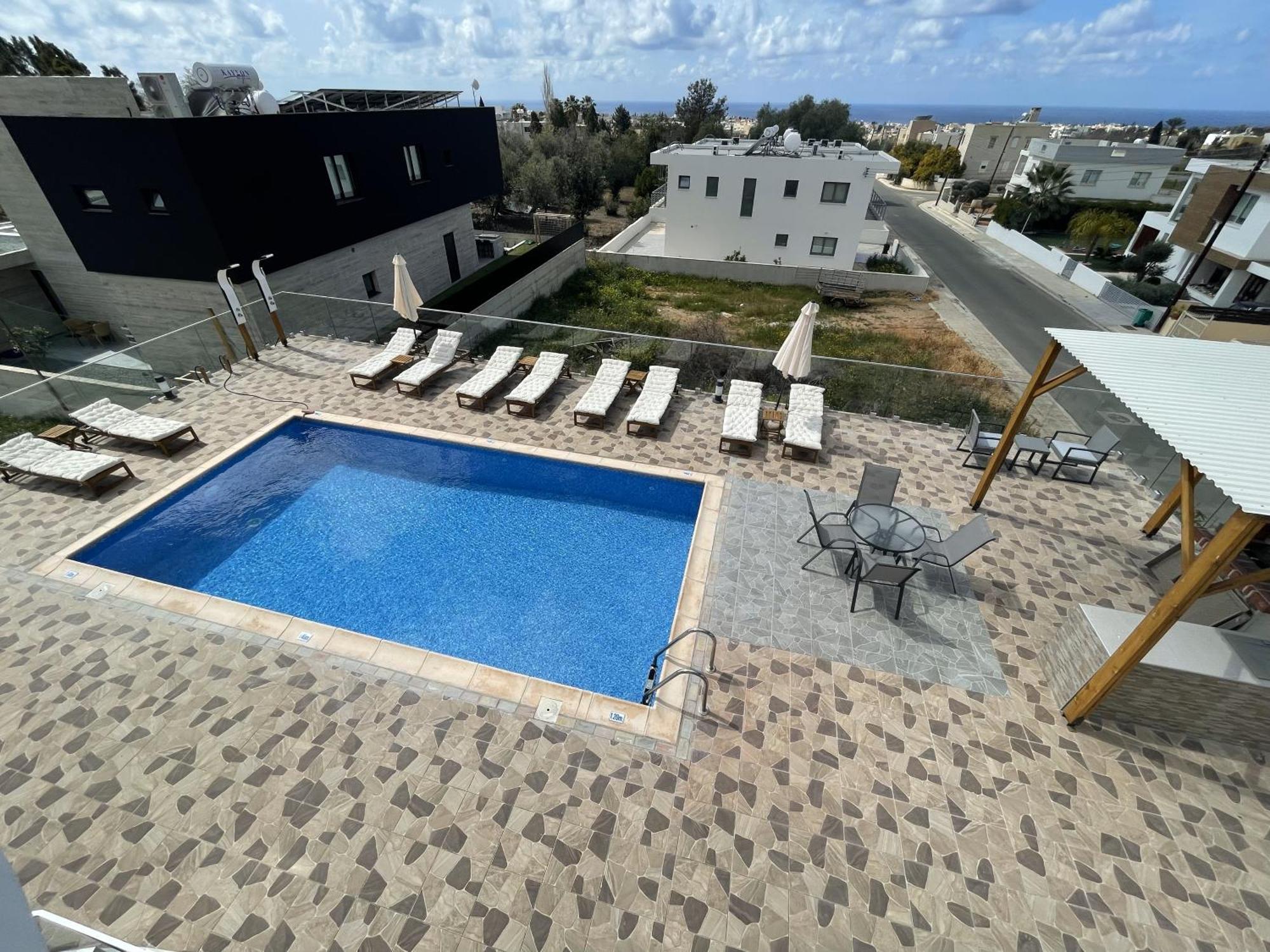 Arf Apartments - With Jacuzzi At The Complex Emba Bagian luar foto