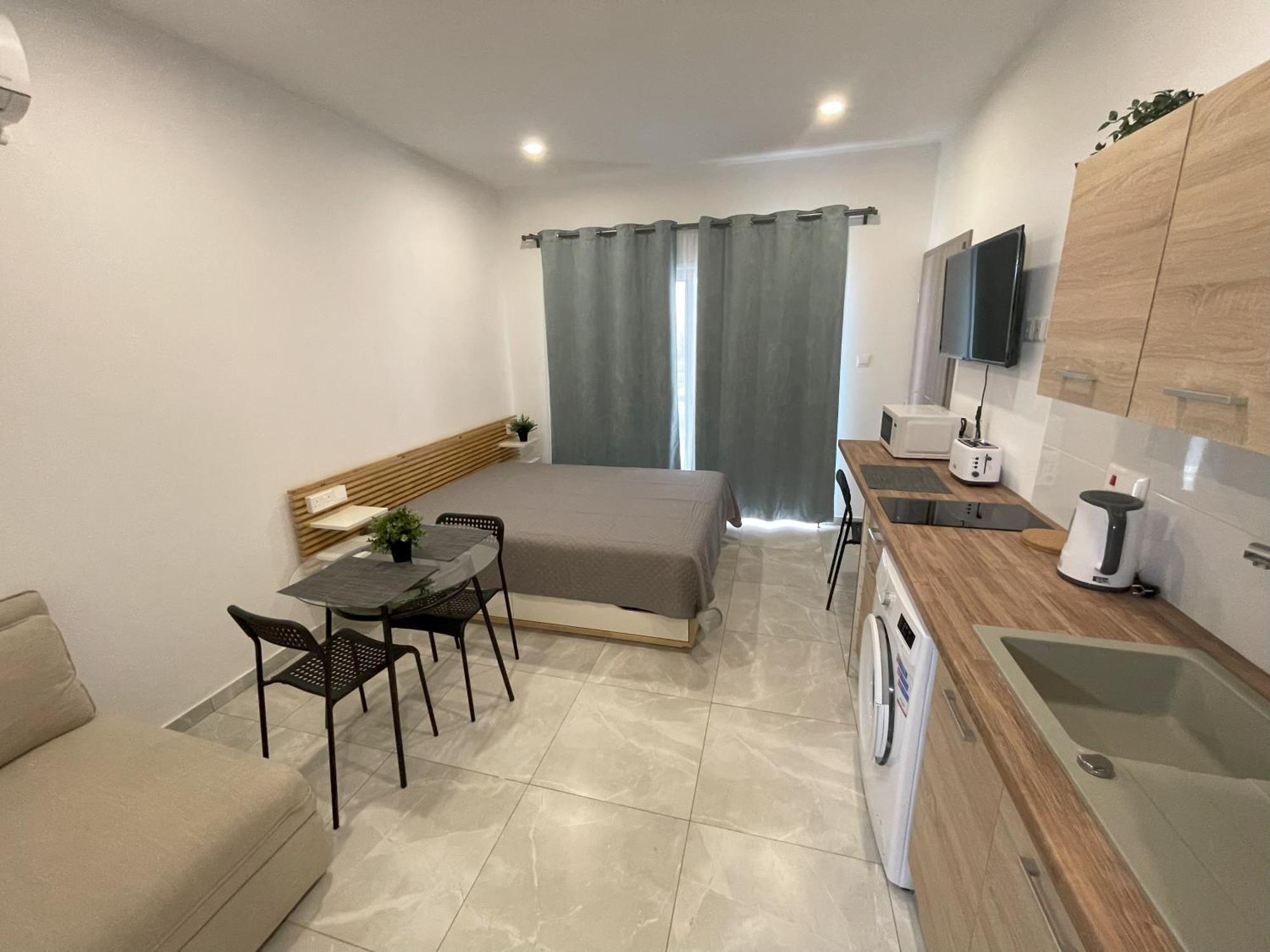Arf Apartments - With Jacuzzi At The Complex Emba Bagian luar foto